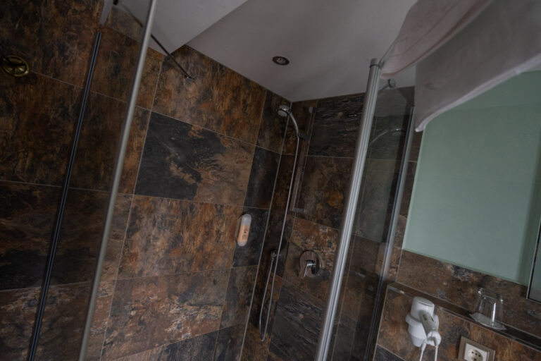 doppelzimmer-klein-schlafschoeningen-003